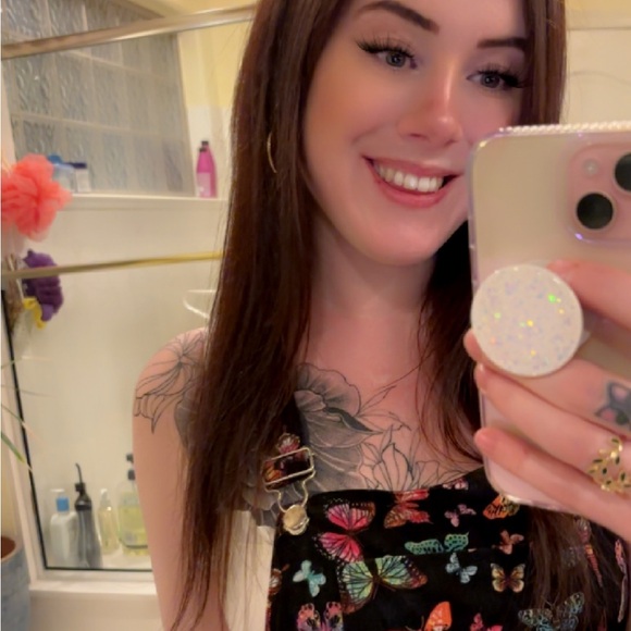 Meet your Posher, Rebecca - Picture 4 of 11